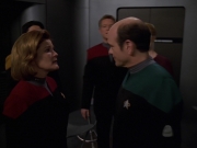 Filename=extant_StarTrek_VOY_7x20-AuthorAuthor_3532.jpg
Filesize=107KiB
Dimensions=1200x900
Date added=Jan 16, 2020 extant_StarTrek_VOY_7x20-AuthorAuthor_3532.jpg