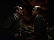 Filename=extant_StarTrek_VOY_7x20-AuthorAuthor_3596.jpg
Filesize=142KiB
Dimensions=1200x900
Date added=Jan 16, 2020 extant_StarTrek_VOY_7x20-AuthorAuthor_3596.jpg