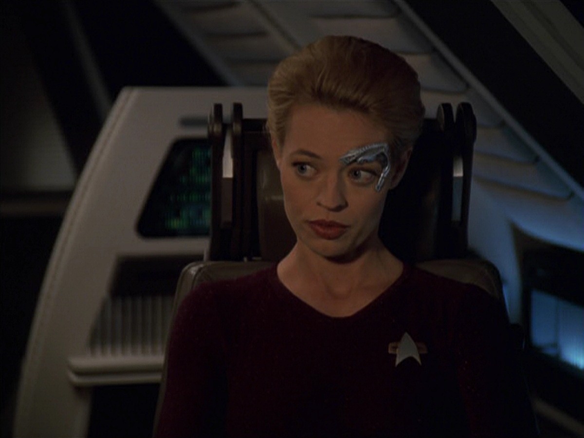 extant_StarTrek_VOY_7x22-NaturalLaw_0022.jpg