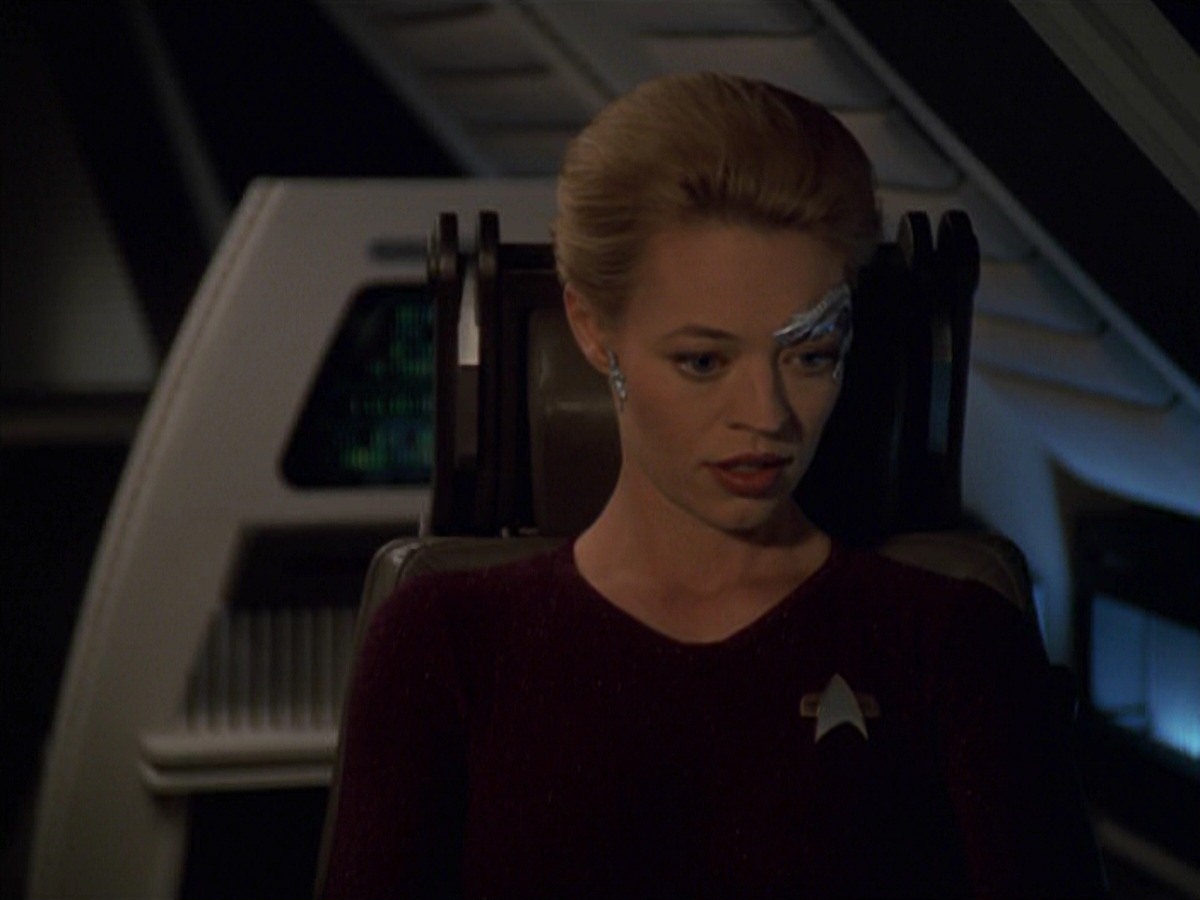 extant_StarTrek_VOY_7x22-NaturalLaw_0024.jpg