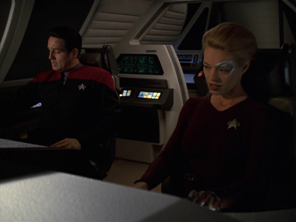 extant_StarTrek_VOY_7x22-NaturalLaw_0028.jpg