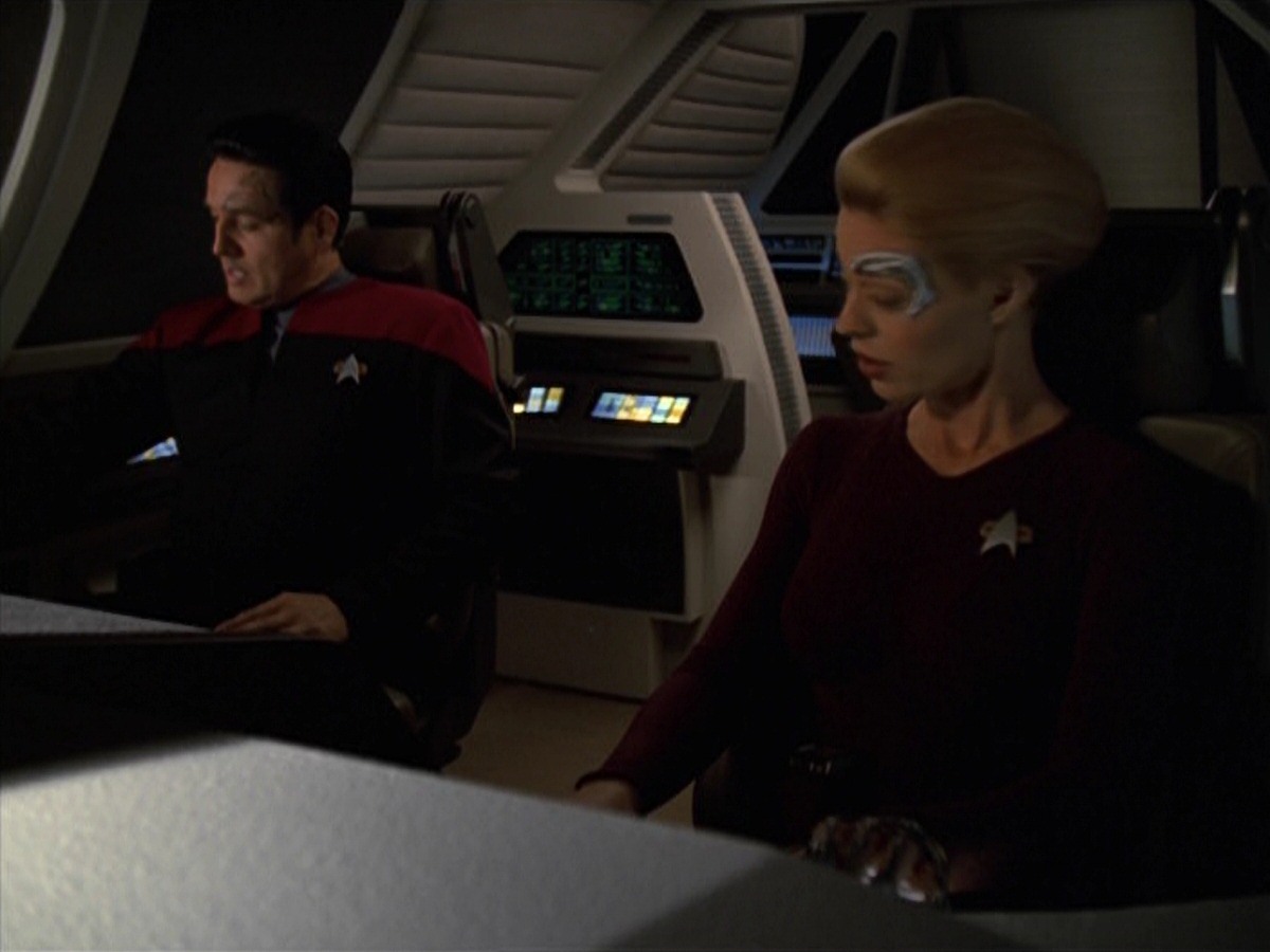 extant_StarTrek_VOY_7x22-NaturalLaw_0029.jpg