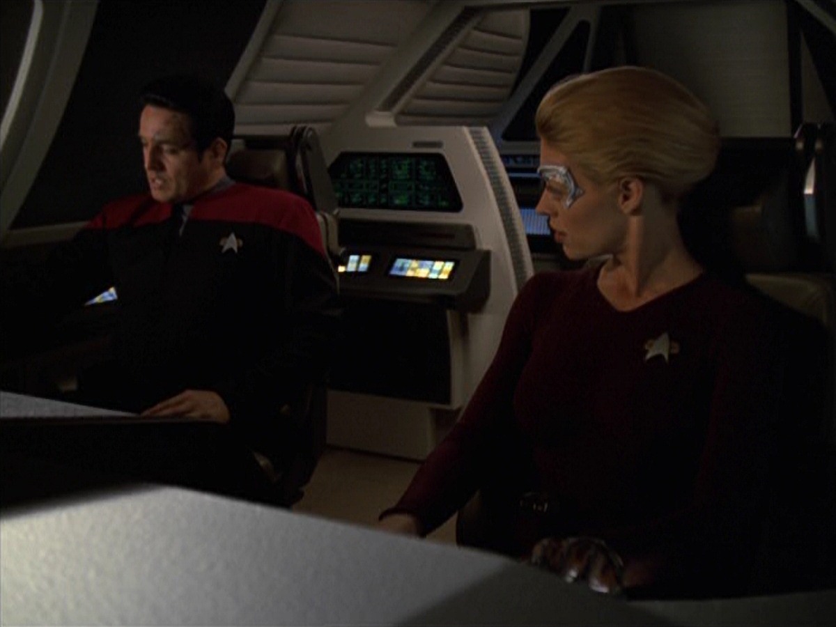 extant_StarTrek_VOY_7x22-NaturalLaw_0031.jpg