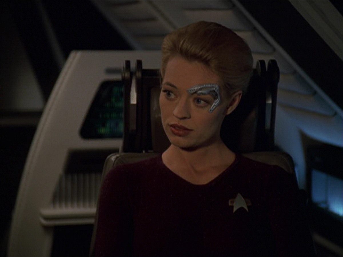 extant_StarTrek_VOY_7x22-NaturalLaw_0033.jpg