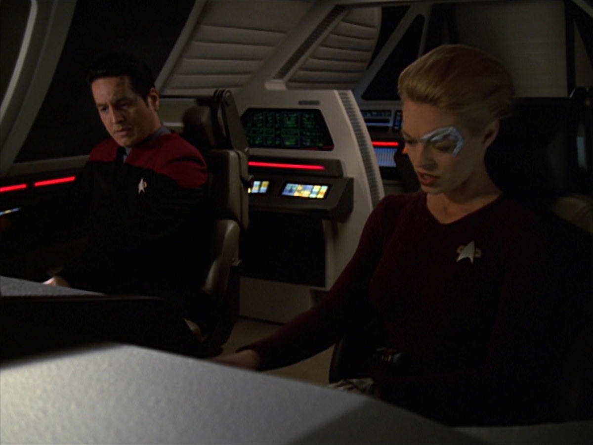 extant_StarTrek_VOY_7x22-NaturalLaw_0059.jpg