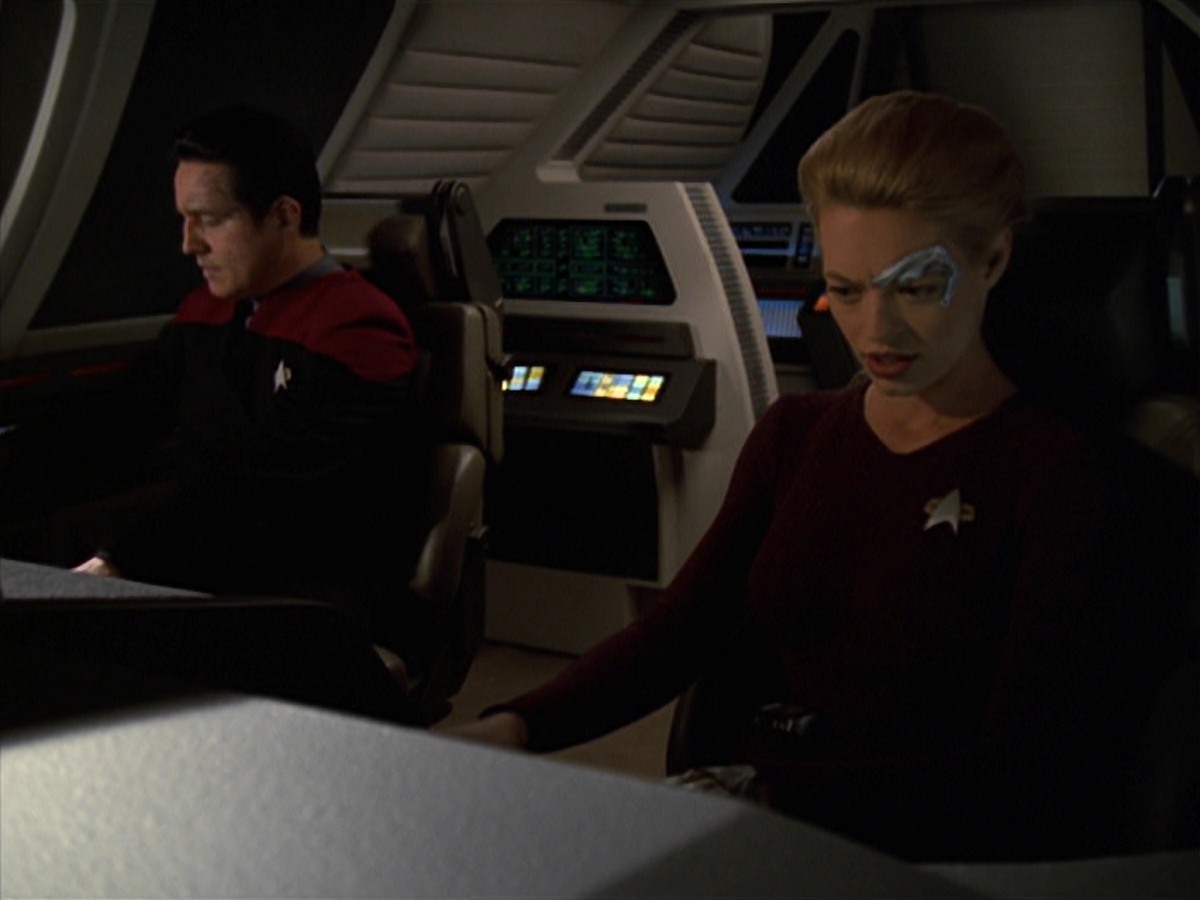 extant_StarTrek_VOY_7x22-NaturalLaw_0060.jpg