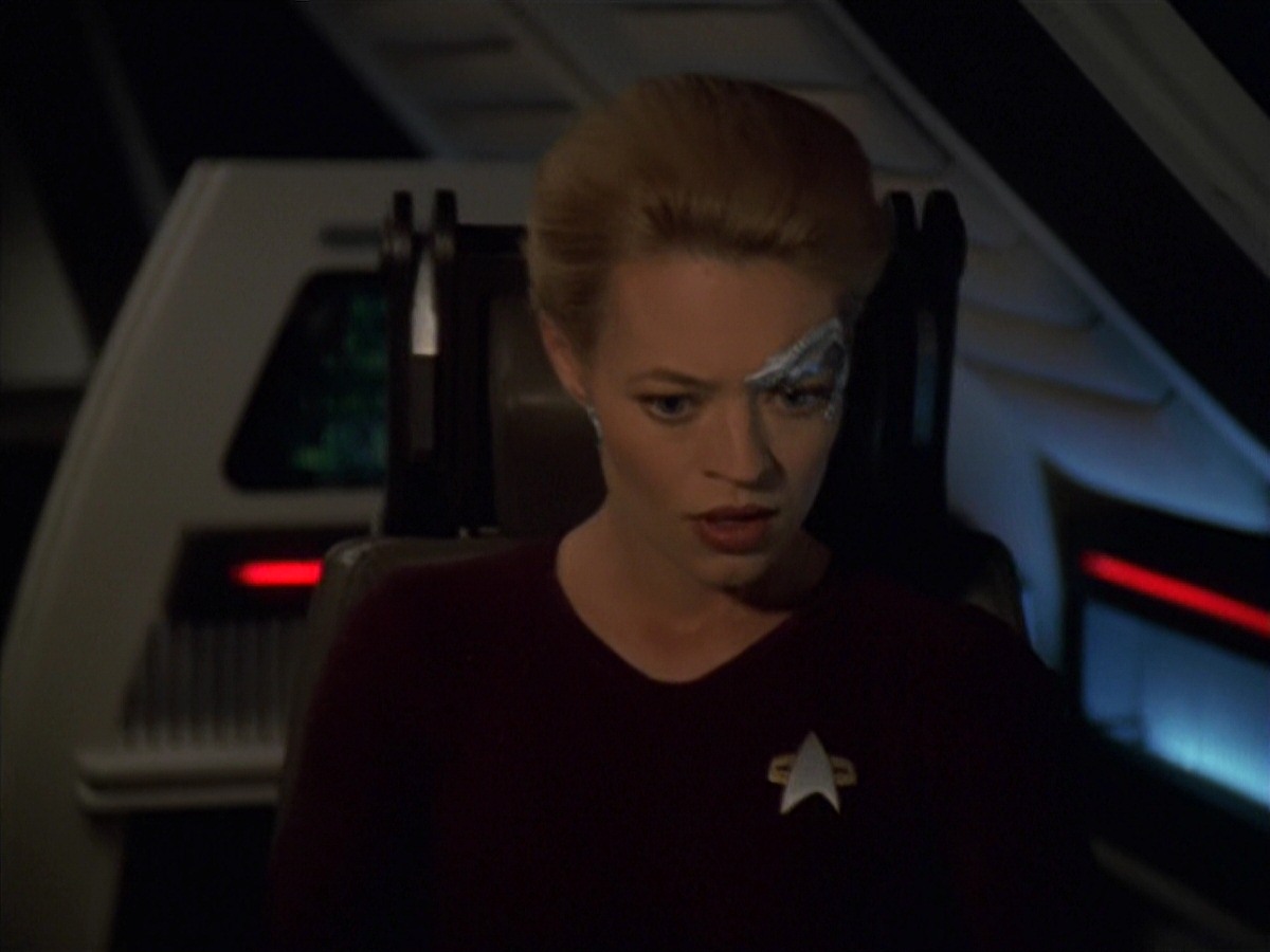 extant_StarTrek_VOY_7x22-NaturalLaw_0067.jpg