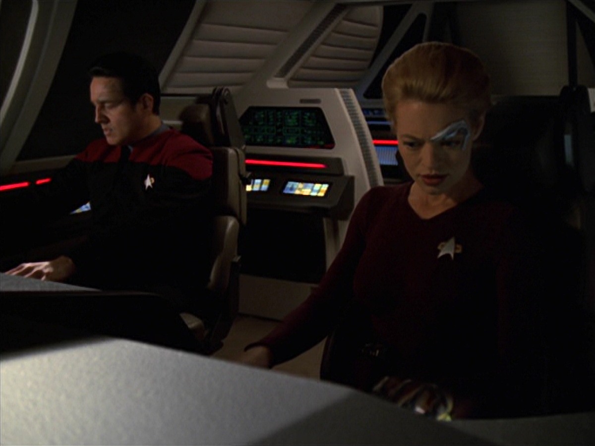 extant_StarTrek_VOY_7x22-NaturalLaw_0072.jpg