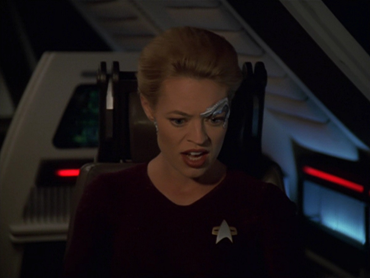 extant_StarTrek_VOY_7x22-NaturalLaw_0076.jpg