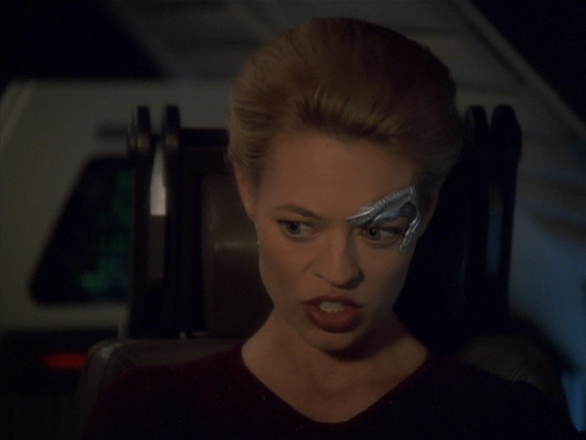 extant_StarTrek_VOY_7x22-NaturalLaw_0092.jpg