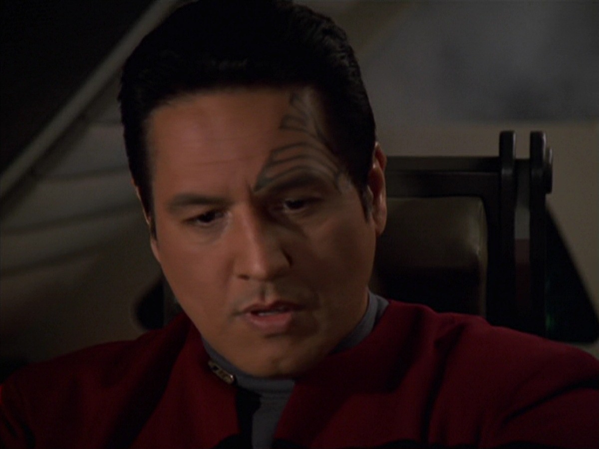 extant_StarTrek_VOY_7x22-NaturalLaw_0096.jpg