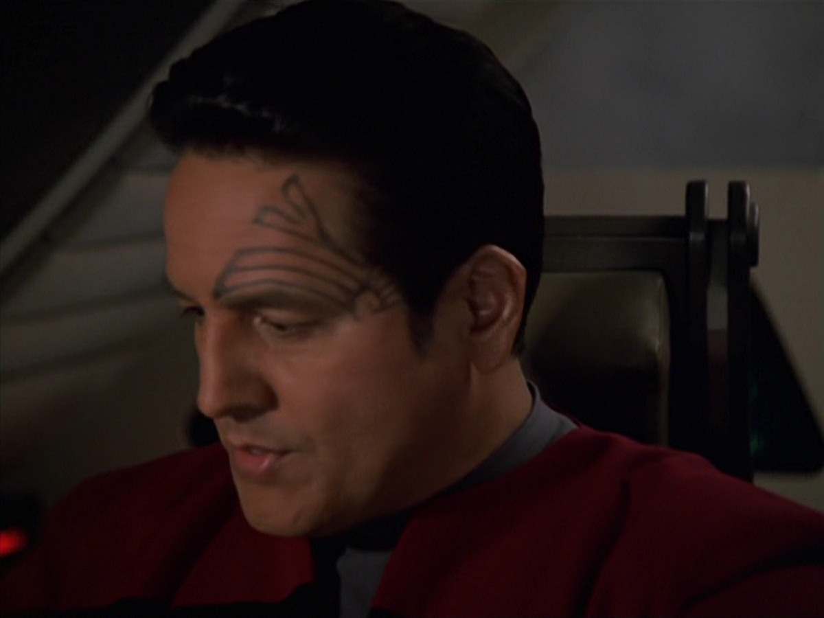 extant_StarTrek_VOY_7x22-NaturalLaw_0098.jpg