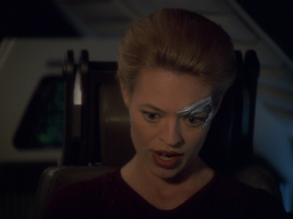 extant_StarTrek_VOY_7x22-NaturalLaw_0110.jpg