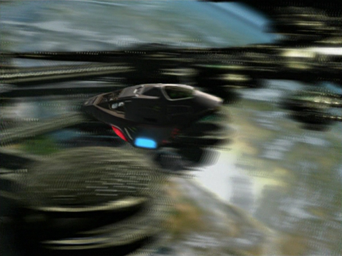 extant_StarTrek_VOY_7x22-NaturalLaw_0401.jpg