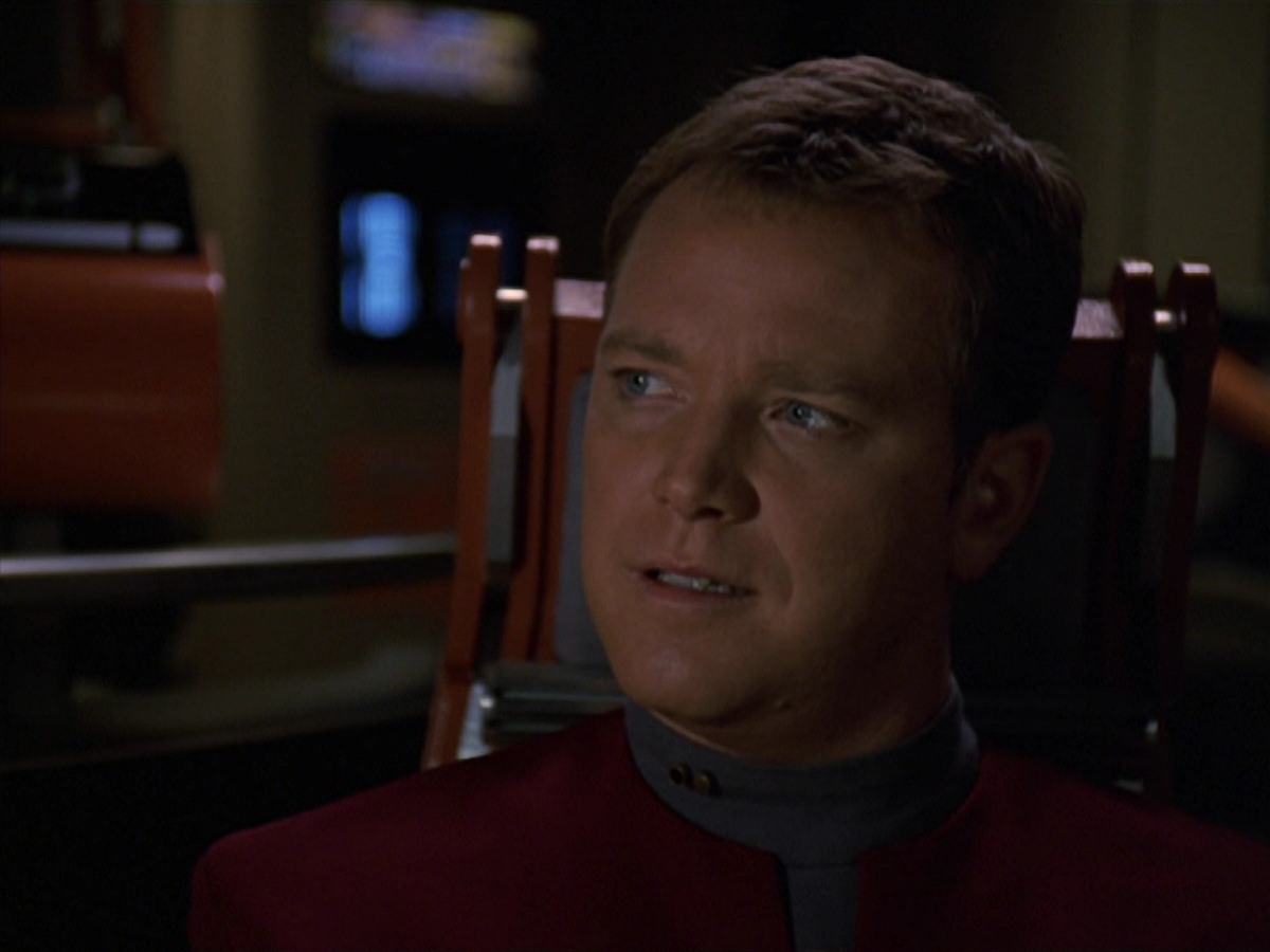 extant_StarTrek_VOY_7x22-NaturalLaw_0453.jpg