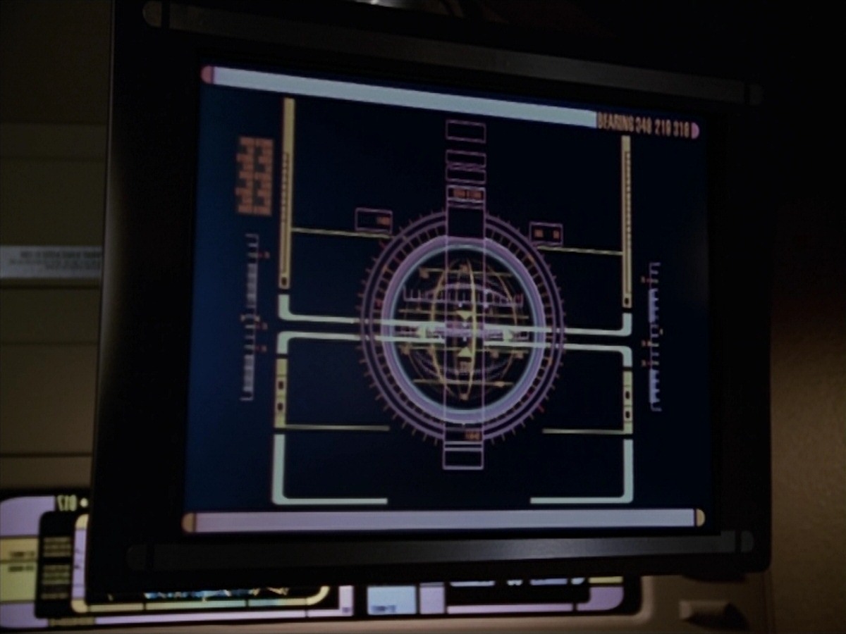 extant_StarTrek_VOY_7x22-NaturalLaw_0461.jpg