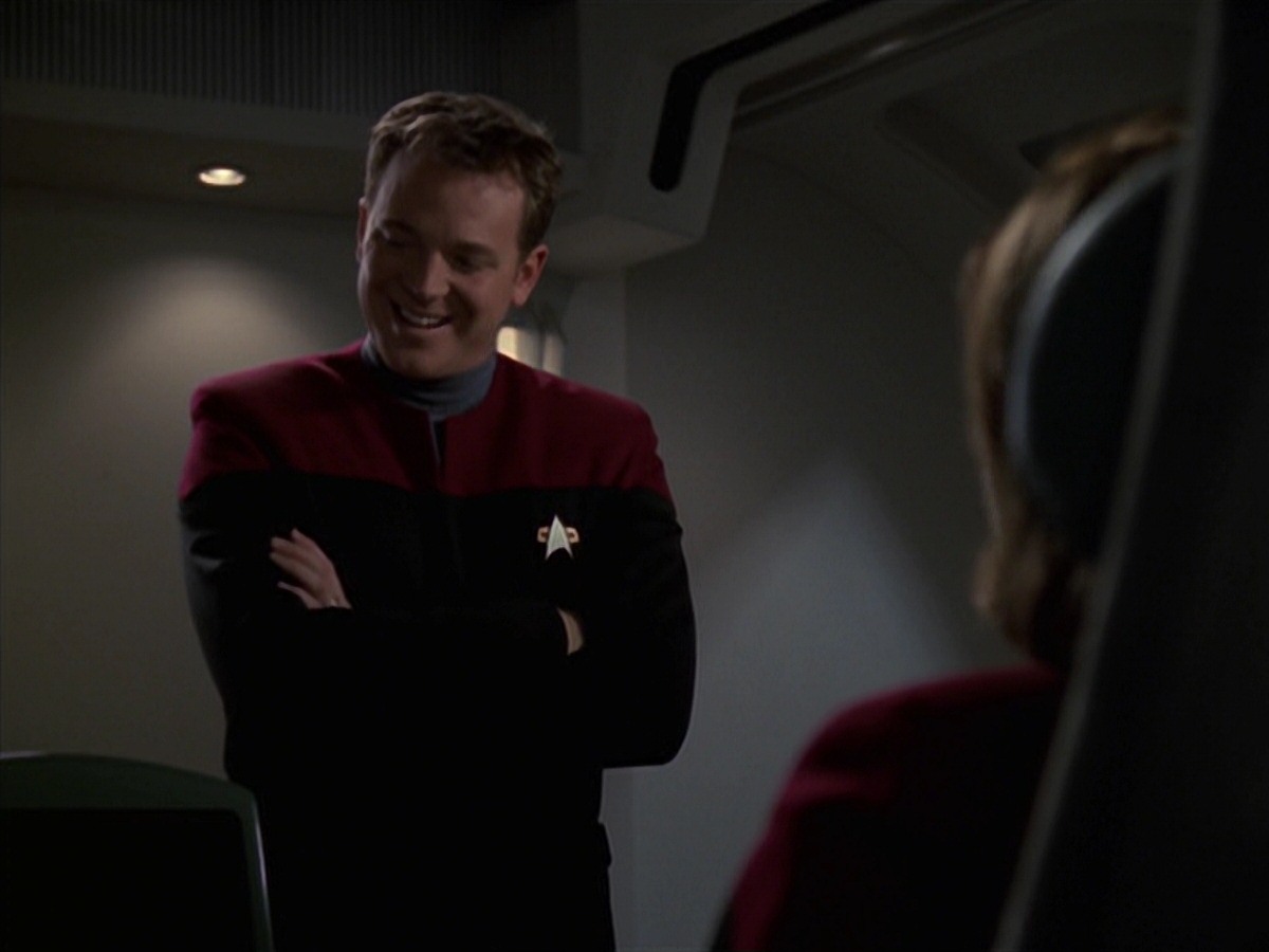 extant_StarTrek_VOY_7x22-NaturalLaw_0473.jpg