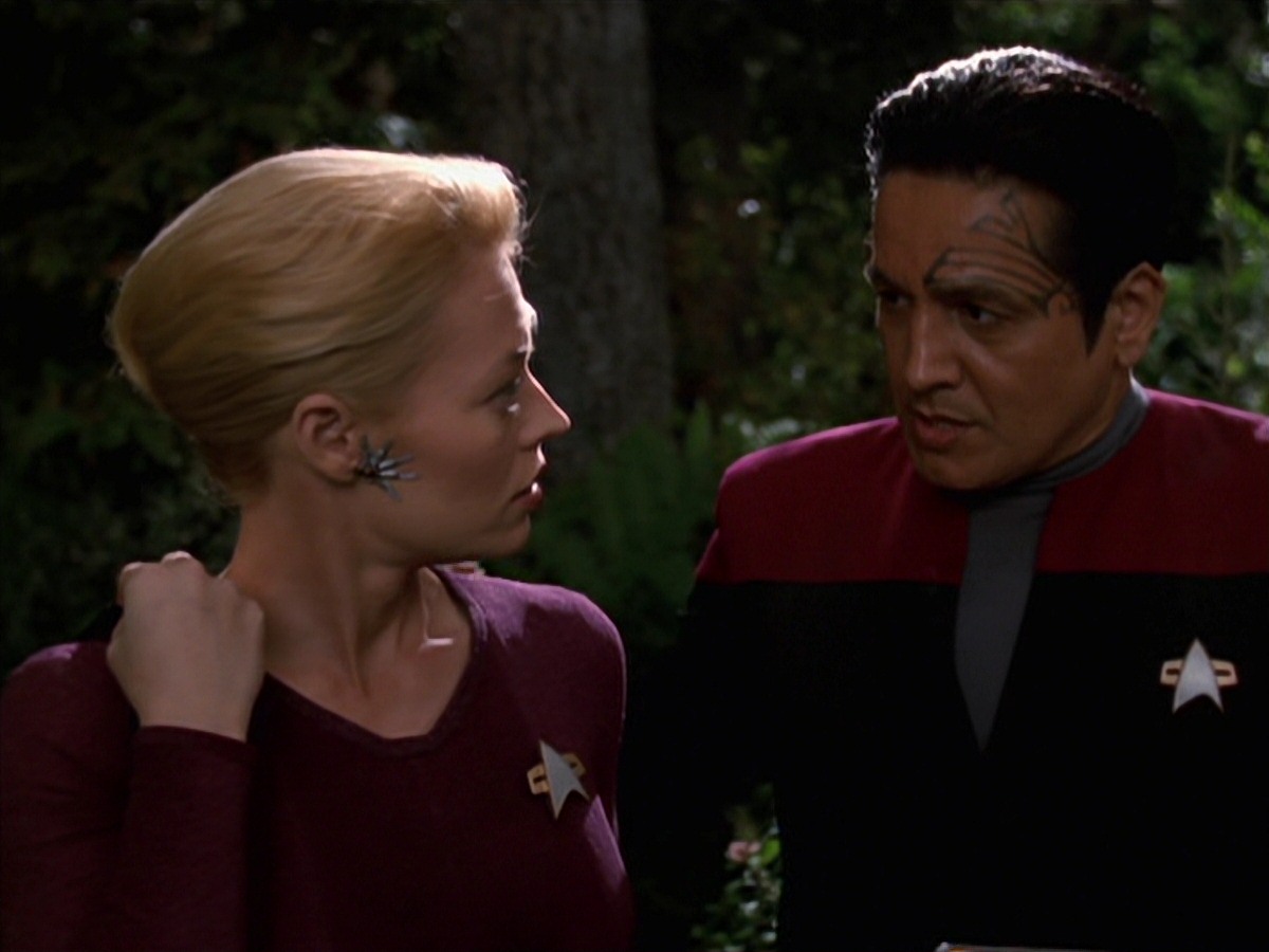 extant_StarTrek_VOY_7x22-NaturalLaw_0593.jpg