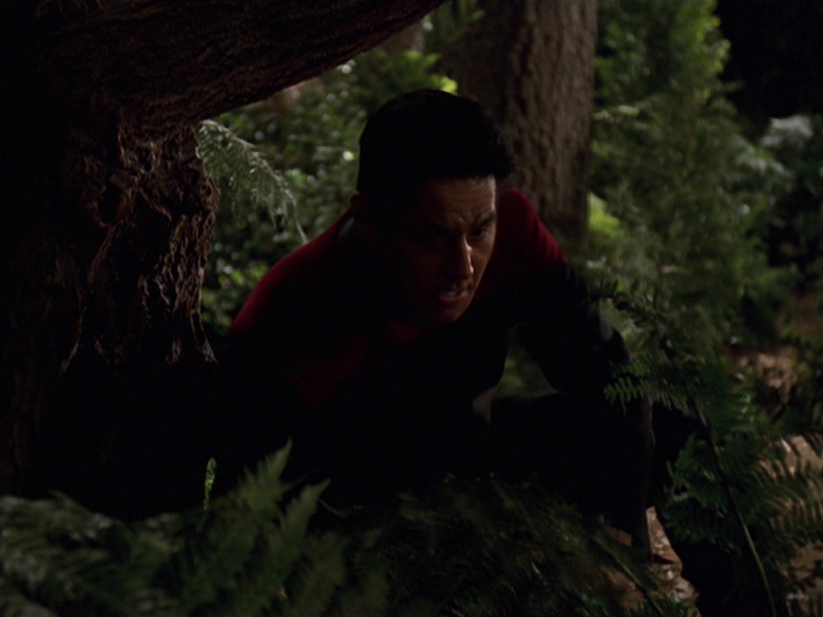 extant_StarTrek_VOY_7x22-NaturalLaw_0707.jpg