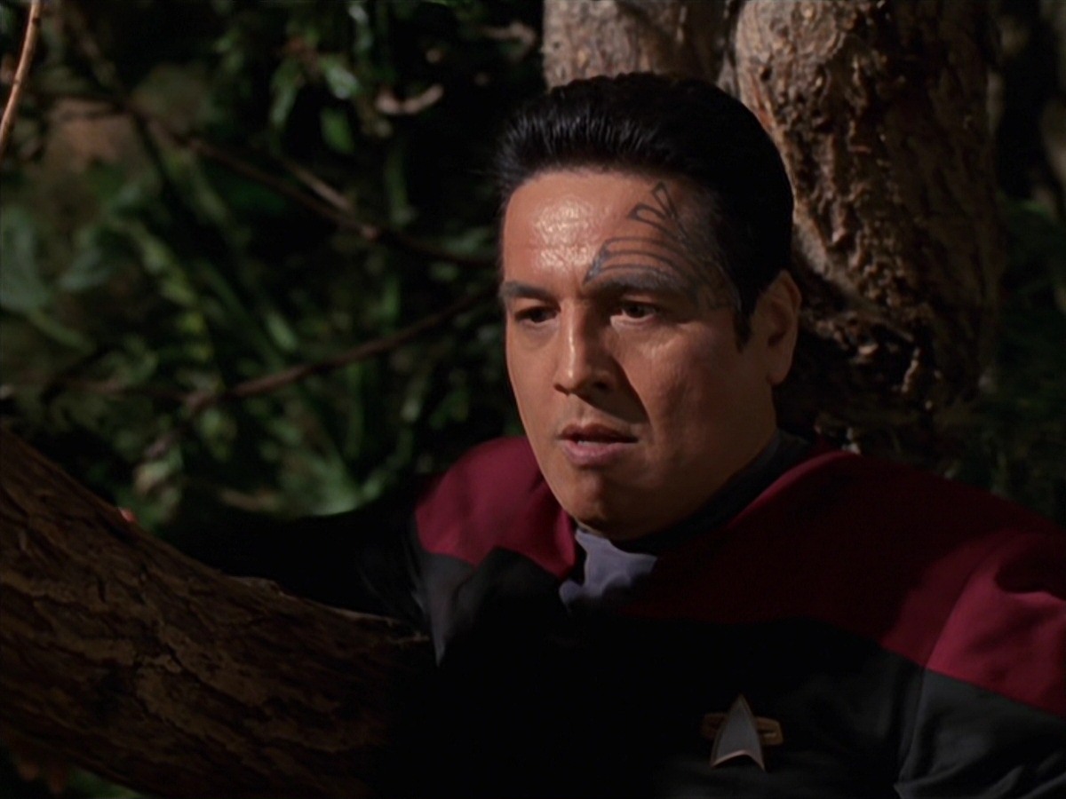 extant_StarTrek_VOY_7x22-NaturalLaw_0767.jpg