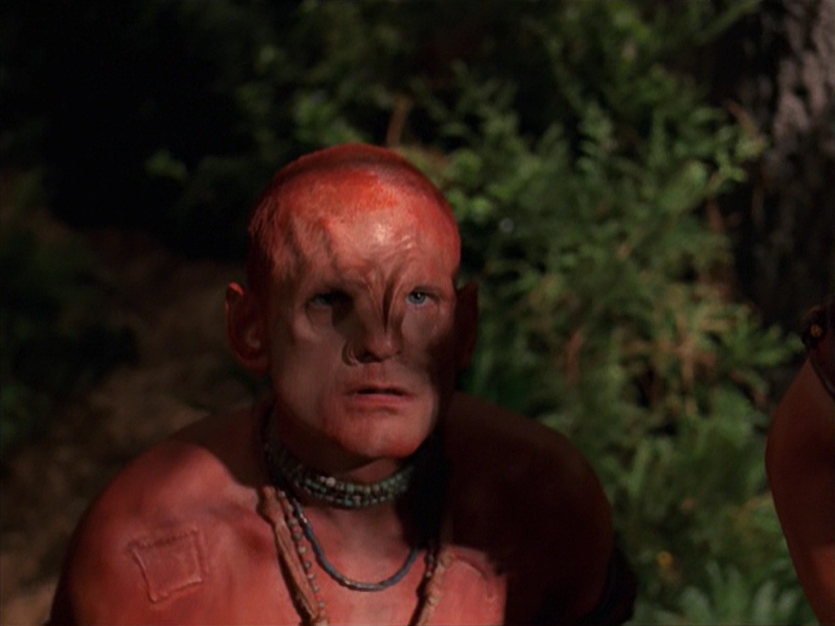 extant_StarTrek_VOY_7x22-NaturalLaw_0770.jpg