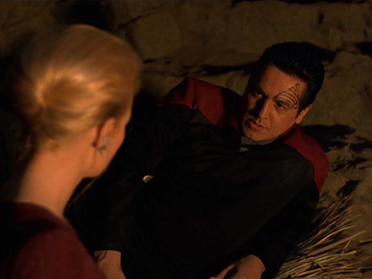 extant_StarTrek_VOY_7x22-NaturalLaw_0903.jpg