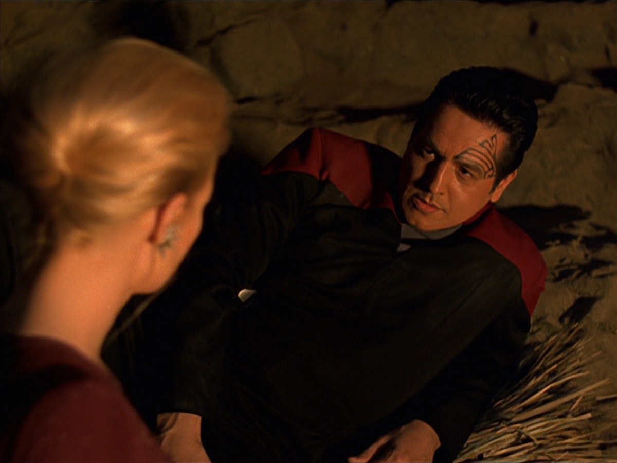 extant_StarTrek_VOY_7x22-NaturalLaw_0905.jpg