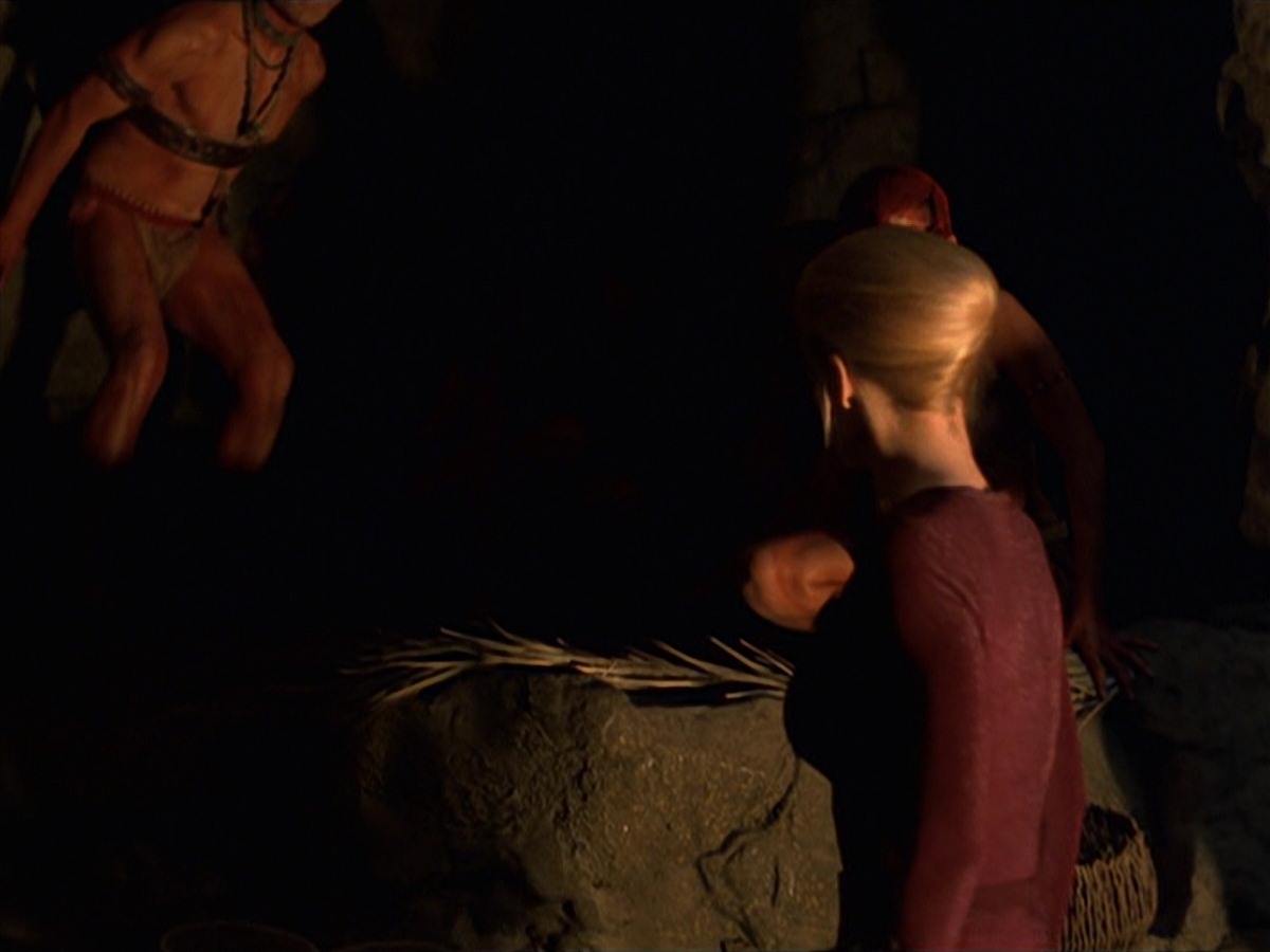 extant_StarTrek_VOY_7x22-NaturalLaw_0953.jpg