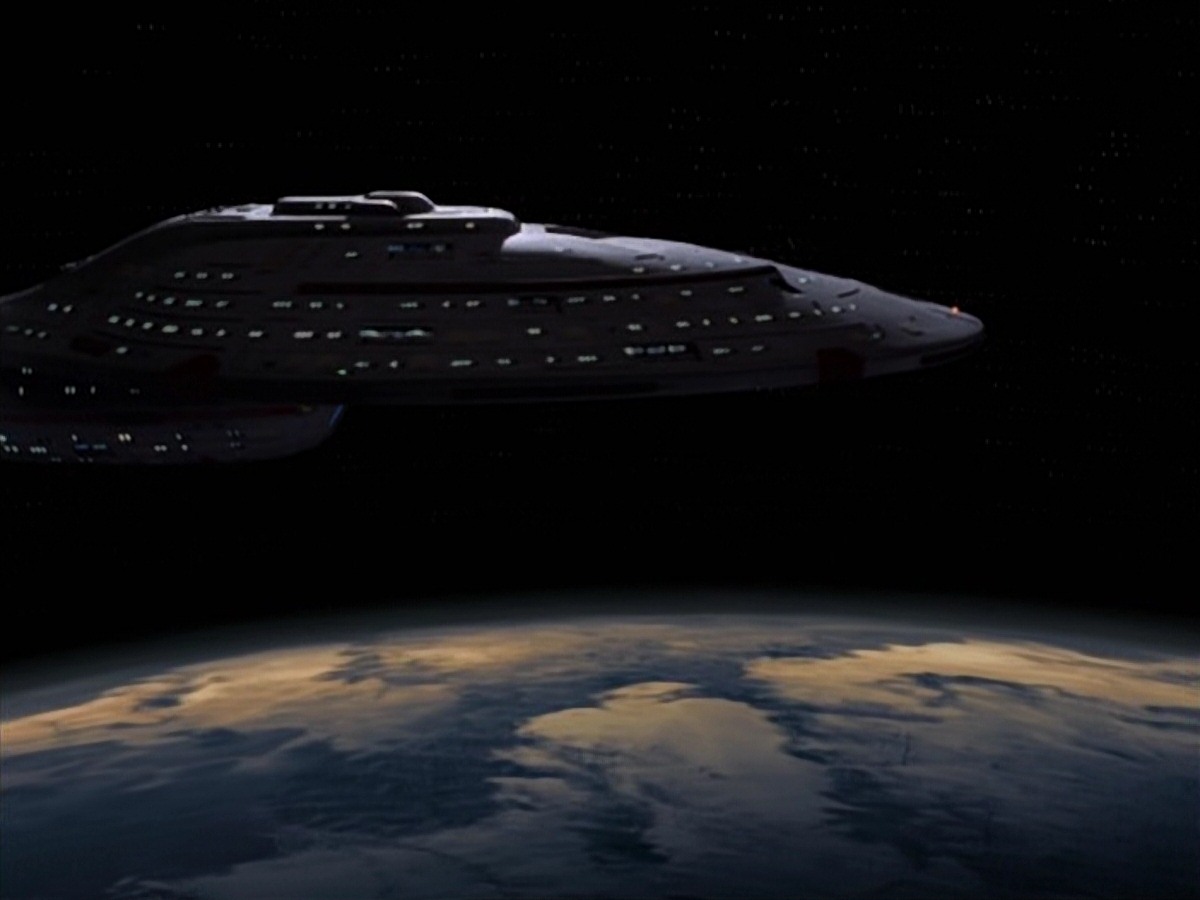 extant_StarTrek_VOY_7x22-NaturalLaw_0996.jpg