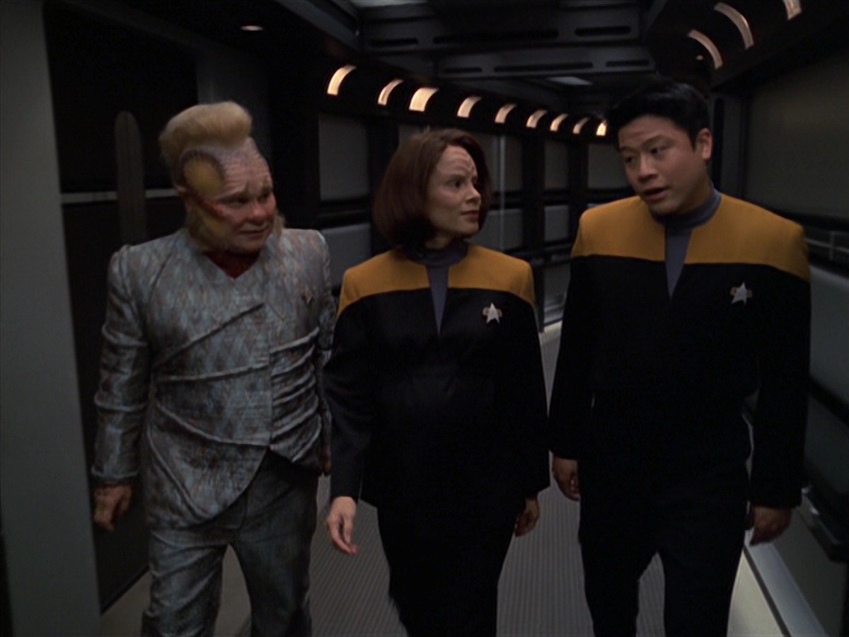 extant_StarTrek_VOY_7x22-NaturalLaw_1000.jpg