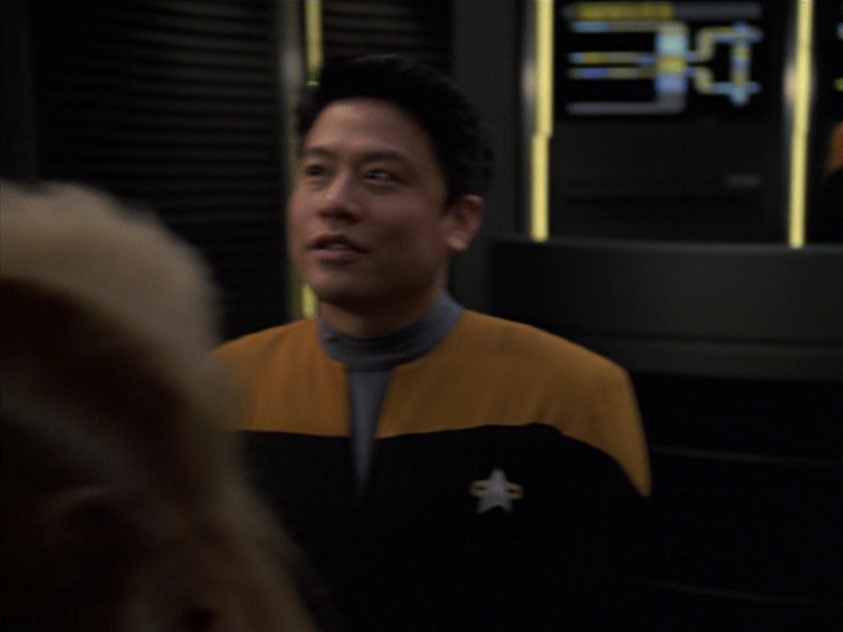 extant_StarTrek_VOY_7x22-NaturalLaw_1082.jpg
