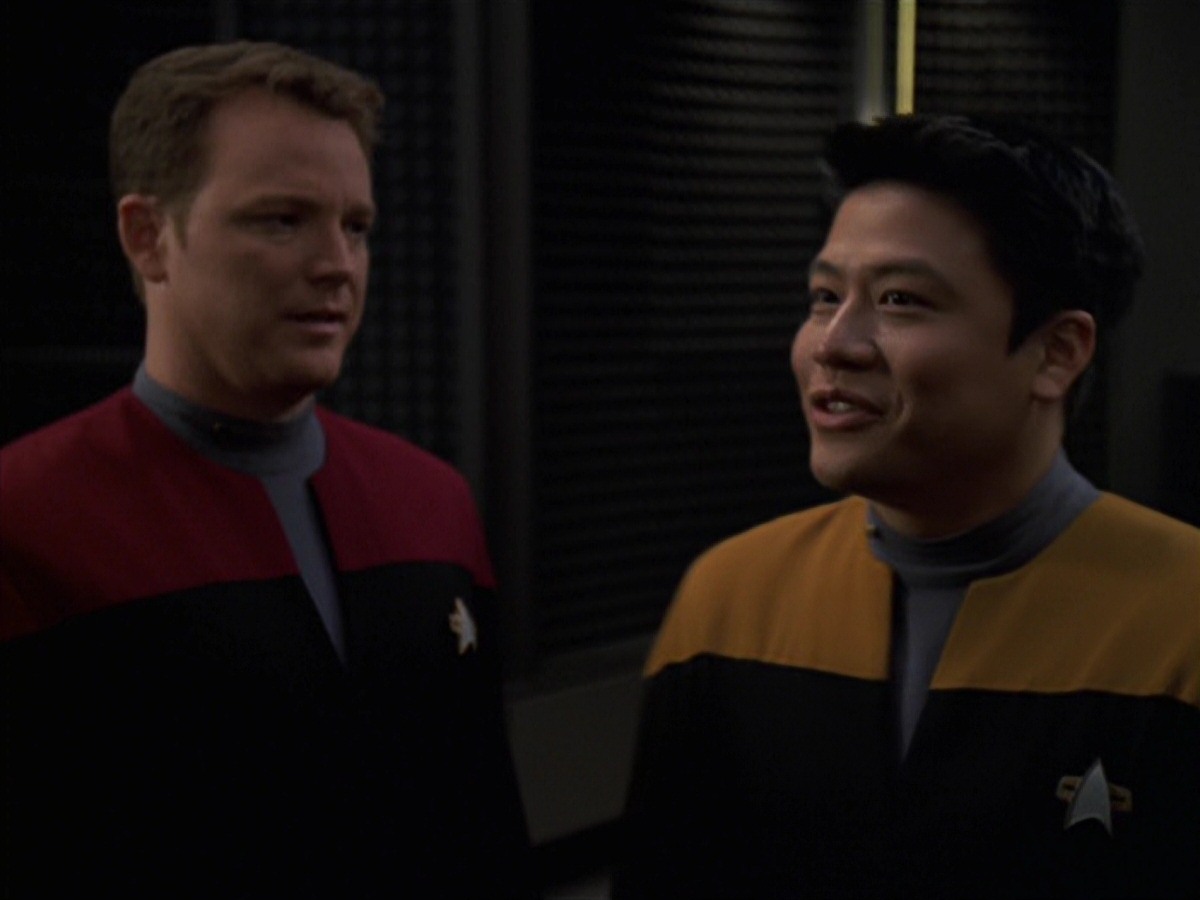 extant_StarTrek_VOY_7x22-NaturalLaw_1086.jpg