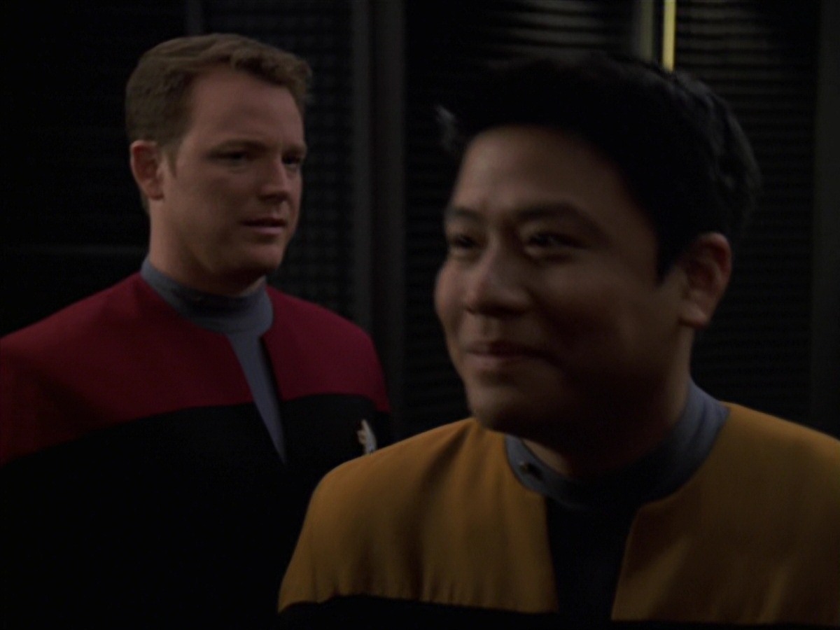 extant_StarTrek_VOY_7x22-NaturalLaw_1087.jpg