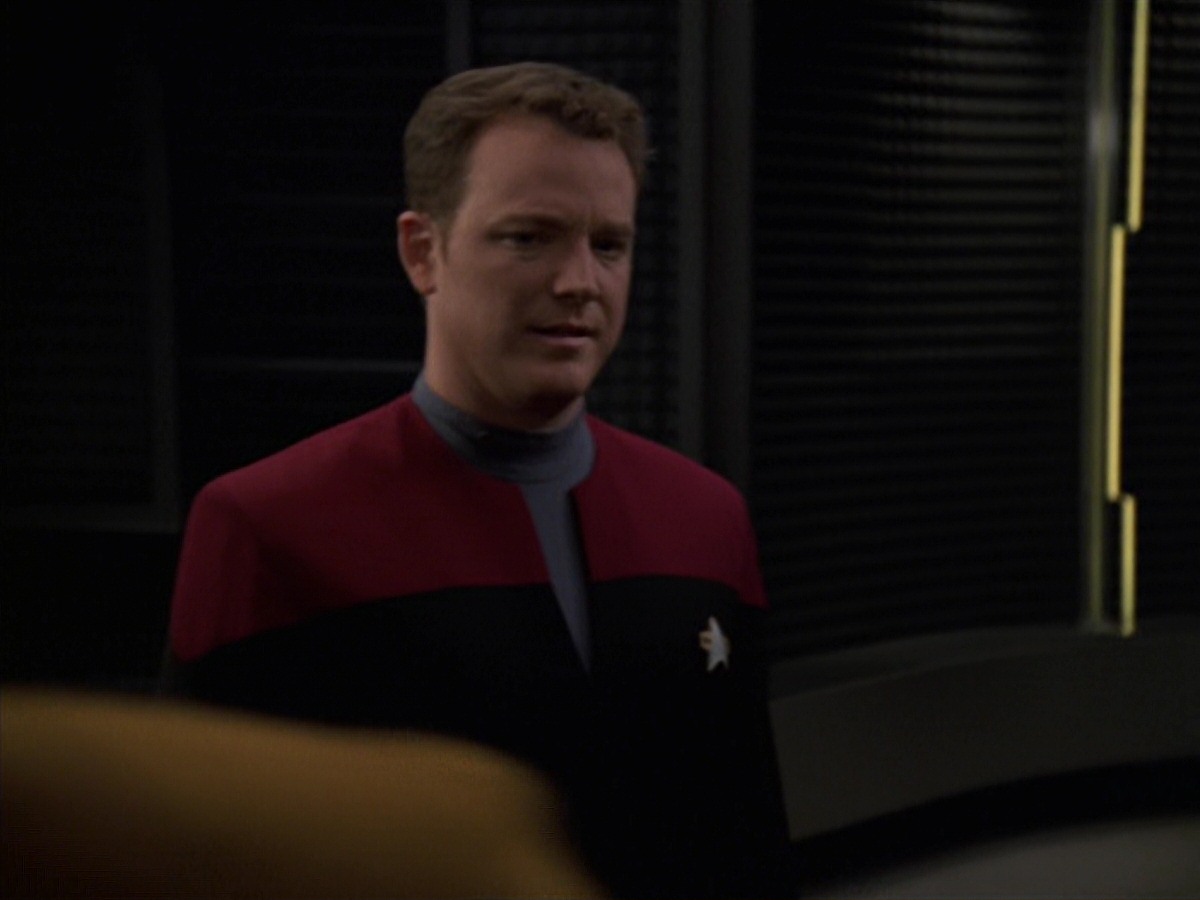 extant_StarTrek_VOY_7x22-NaturalLaw_1088.jpg