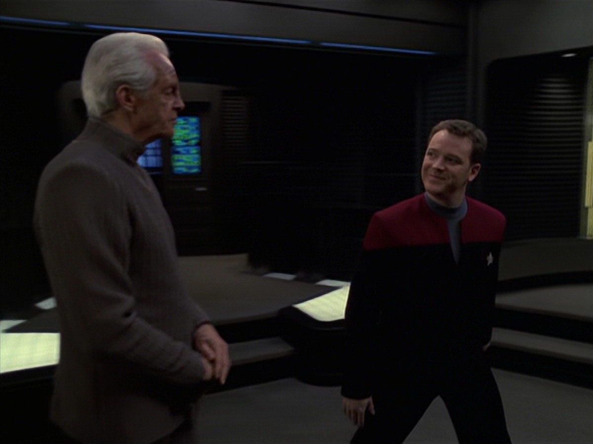 extant_StarTrek_VOY_7x22-NaturalLaw_1101.jpg