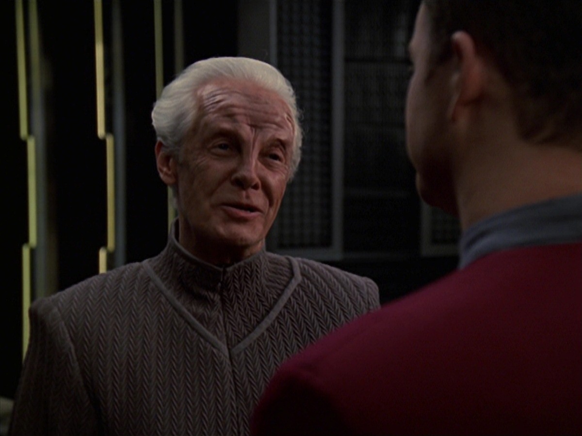 extant_StarTrek_VOY_7x22-NaturalLaw_1122.jpg