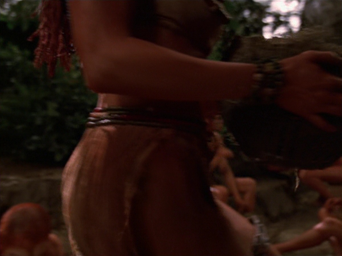 extant_StarTrek_VOY_7x22-NaturalLaw_1132.jpg