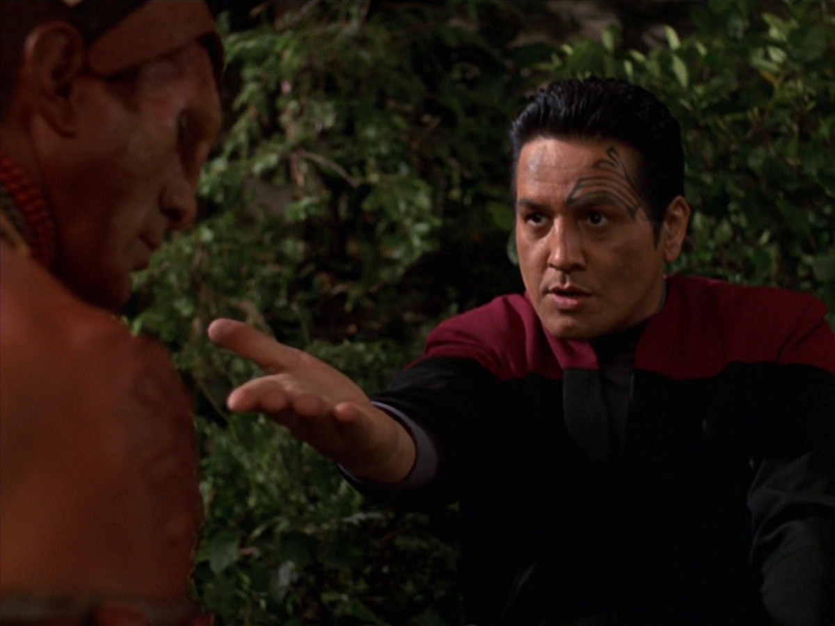 extant_StarTrek_VOY_7x22-NaturalLaw_1195.jpg