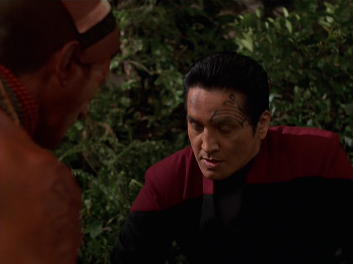 extant_StarTrek_VOY_7x22-NaturalLaw_1199.jpg