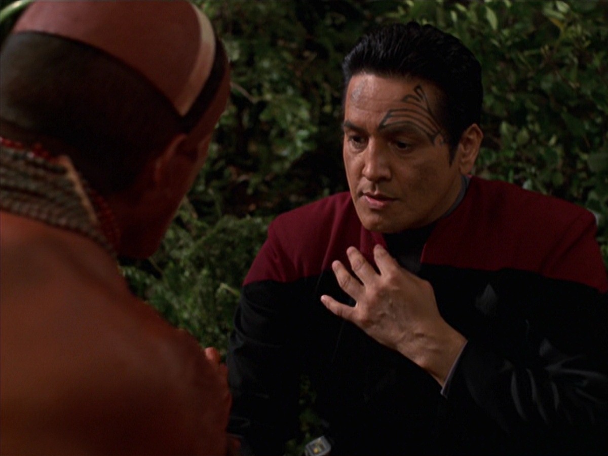extant_StarTrek_VOY_7x22-NaturalLaw_1216.jpg