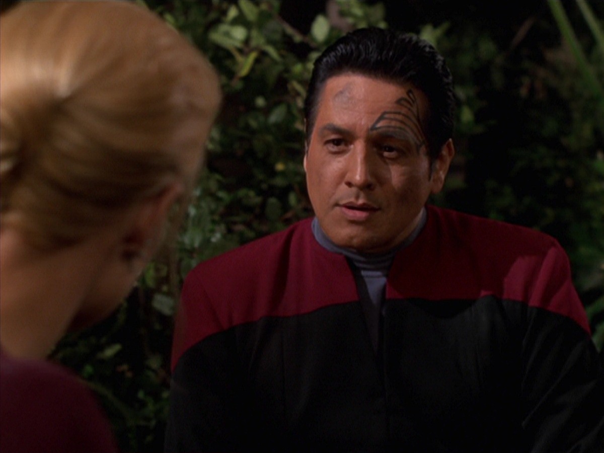 extant_StarTrek_VOY_7x22-NaturalLaw_1293.jpg