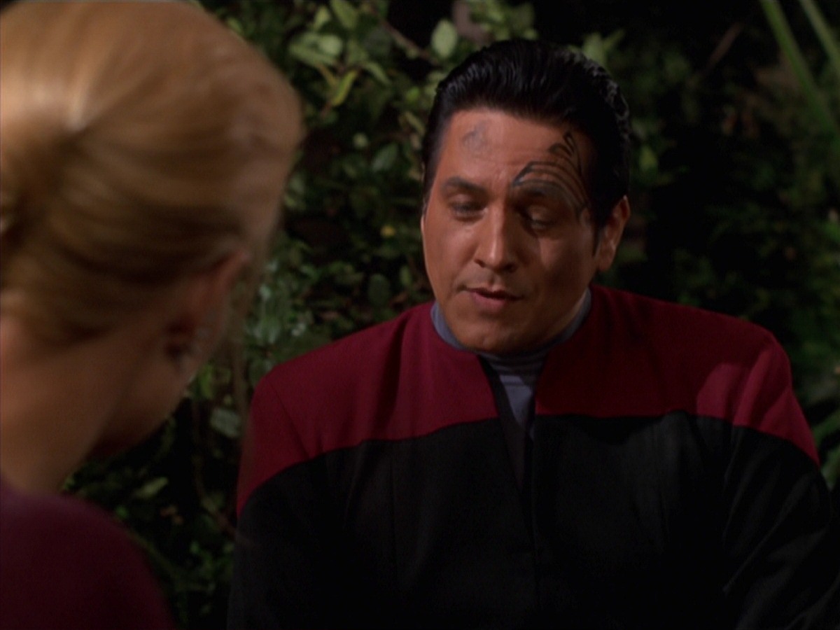 extant_StarTrek_VOY_7x22-NaturalLaw_1294.jpg