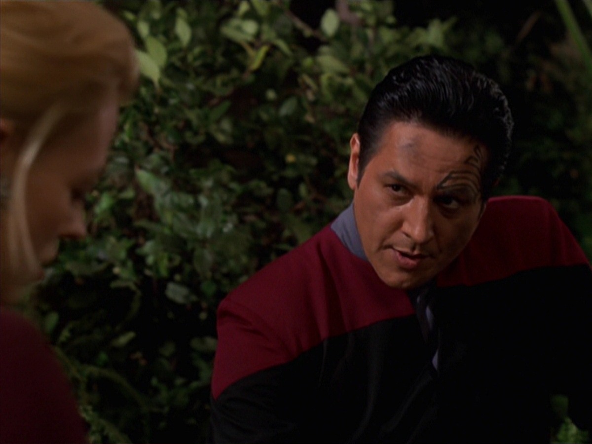 extant_StarTrek_VOY_7x22-NaturalLaw_1308.jpg