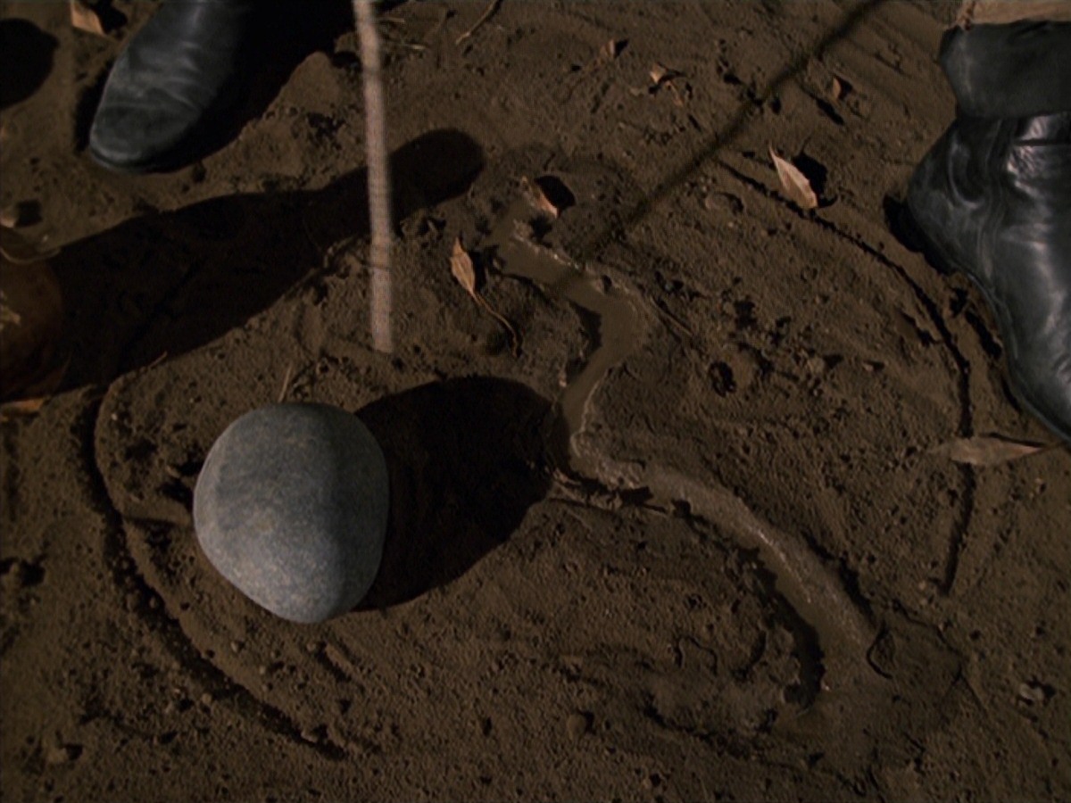 extant_StarTrek_VOY_7x22-NaturalLaw_1315.jpg
