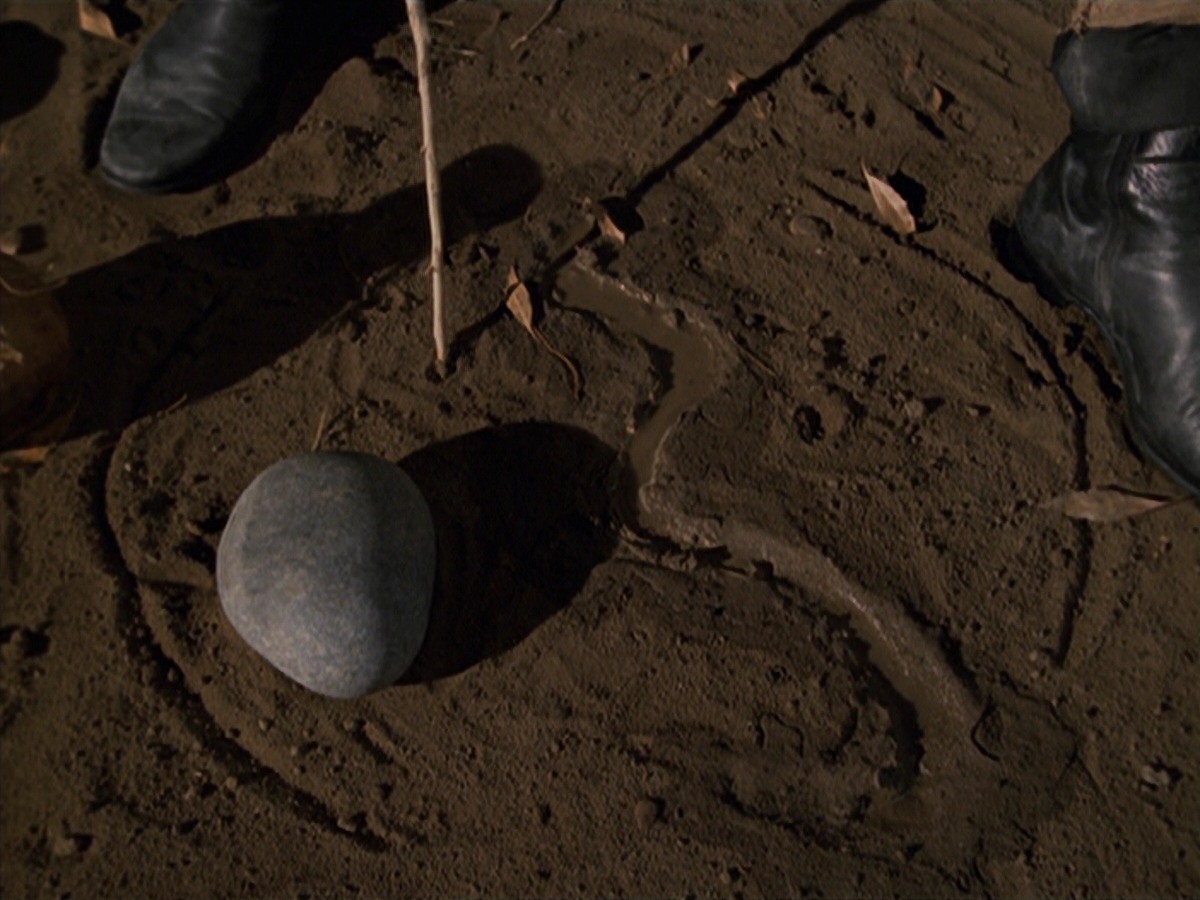 extant_StarTrek_VOY_7x22-NaturalLaw_1316.jpg