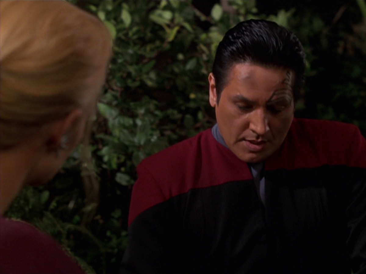 extant_StarTrek_VOY_7x22-NaturalLaw_1348.jpg