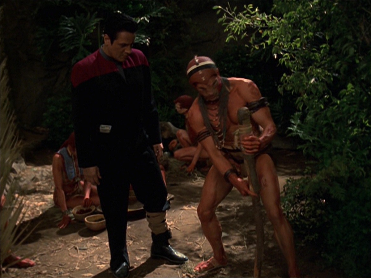 extant_StarTrek_VOY_7x22-NaturalLaw_1437.jpg