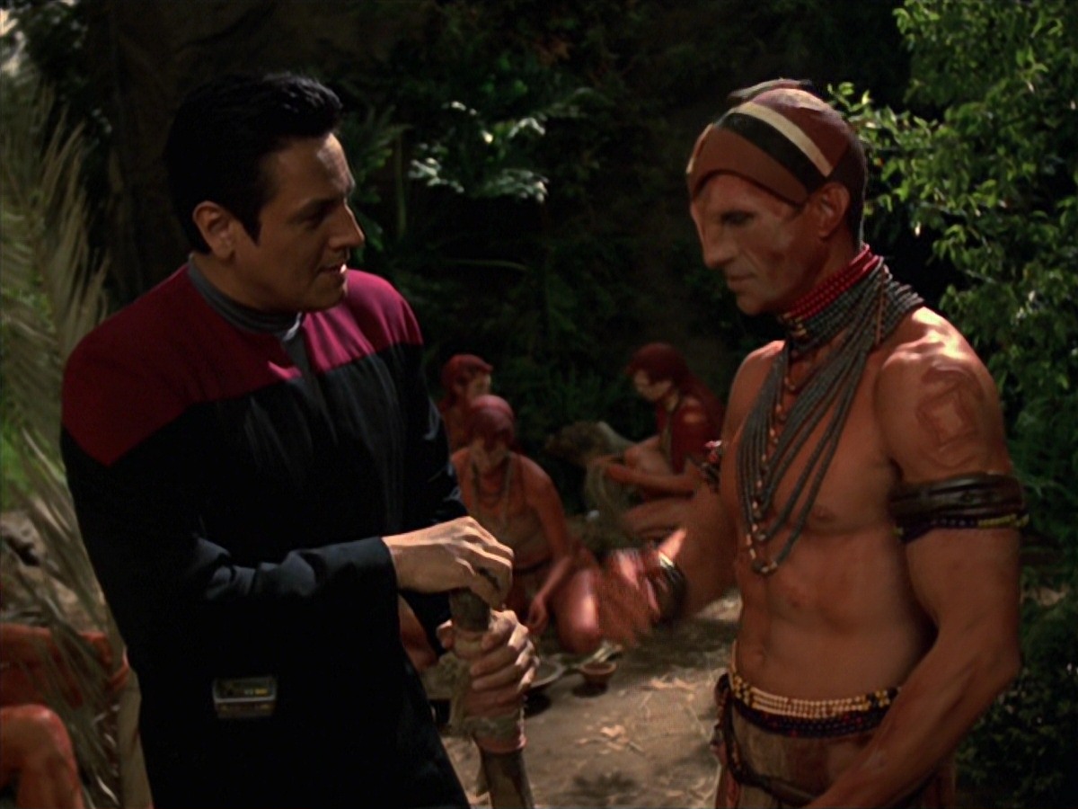 extant_StarTrek_VOY_7x22-NaturalLaw_1459.jpg