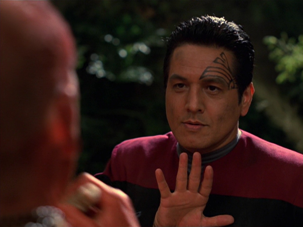 extant_StarTrek_VOY_7x22-NaturalLaw_1475.jpg