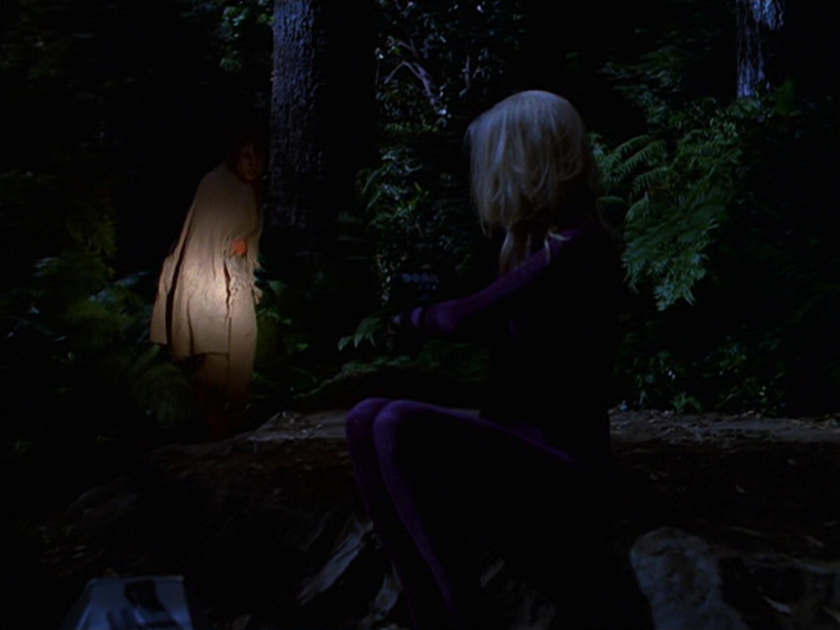 extant_StarTrek_VOY_7x22-NaturalLaw_1569.jpg